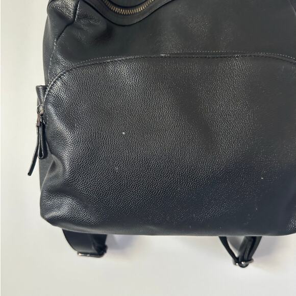 Heshe Black Leather Backpack main image 7